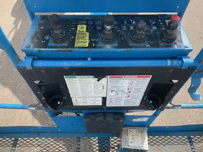 Used 2012 GENIE Z-135/70 ARTICULATING BOOM LIFT Articulating Boom Lifts Alberta CA | Adcock Equipment #1418141