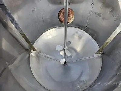 Used 585 Gallon Tank, Stainless Steel, With Mixer & Pump