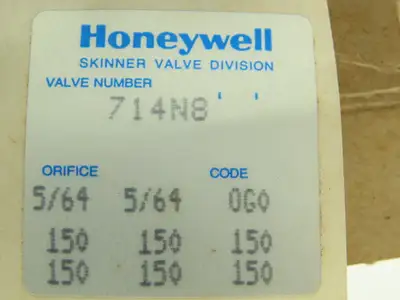 Honeywell Skinner 714N8 Solenoid Valve 3-Way NC 1/8" NPT Stainless Steel