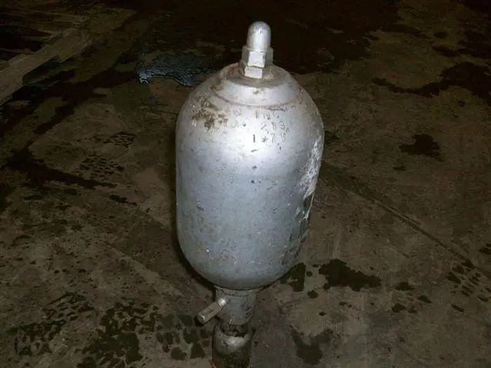 Used GREER HYDRAULICS 3000 PSI PULSATION DAMPENER / ACCUMULATOR Automotive Parts Saskatchewan CA | Chad Equipment #466692