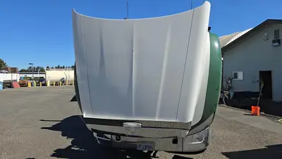 USED 2015 PETERBILT 579