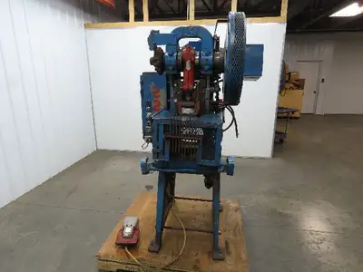 L & J No 2 Mechanical Punch Press OBI 18 Ton 2.5" Stroke 18x11.5" Bed 6.5 Throat