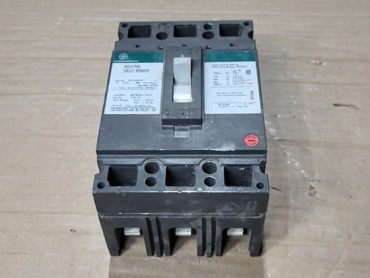 Used GENERAL ELECTRIC TED136015 Switchgears British Columbia CA | Lenmark #409218