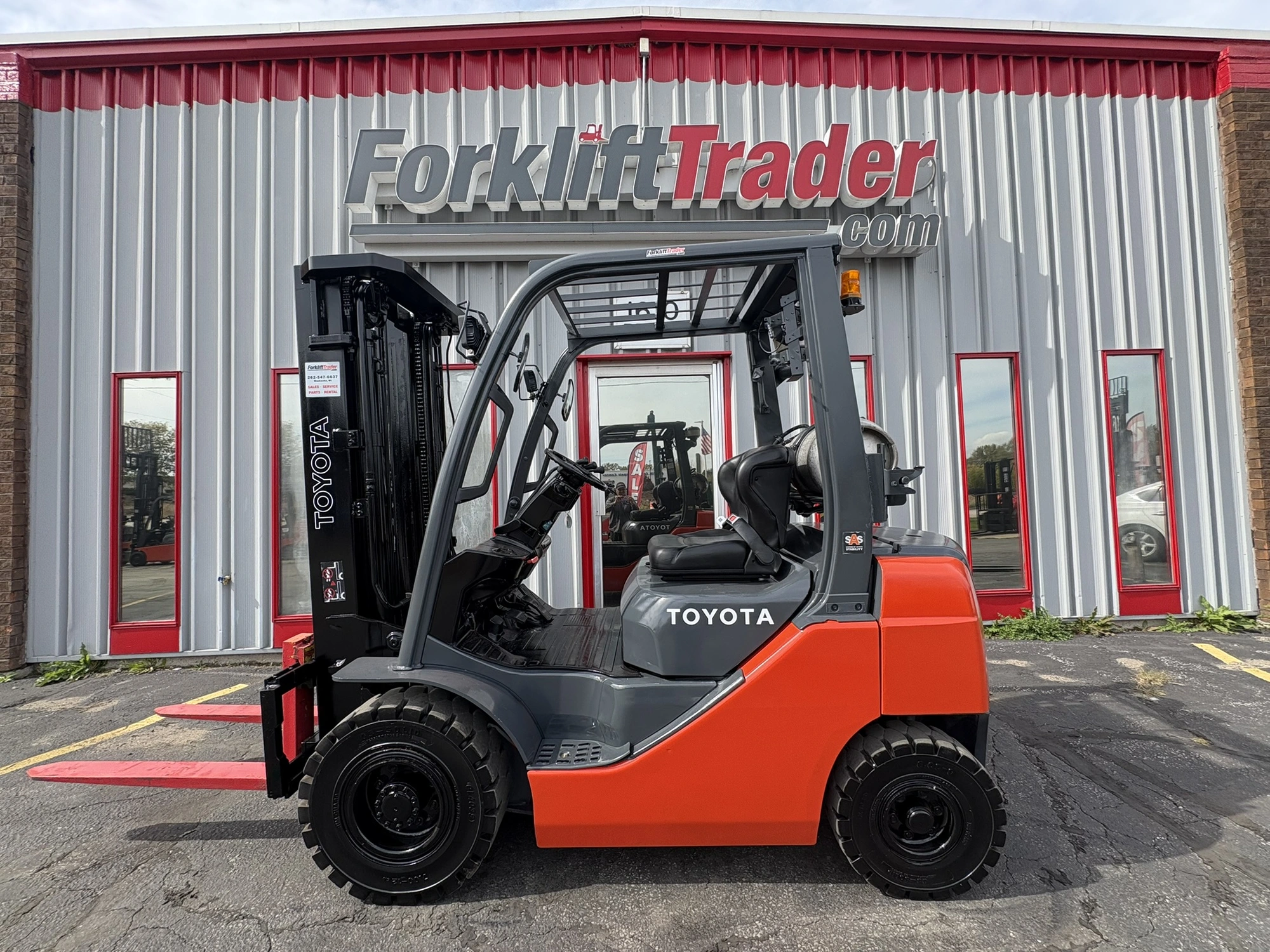 USED 2013 TOYOTA 8FGU20