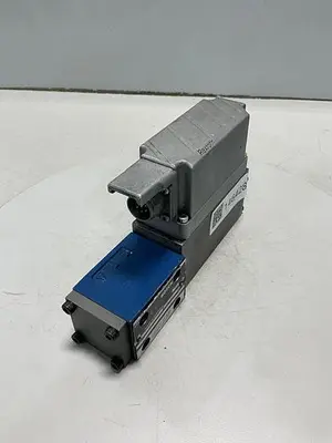 USED BOSCH 0 811 404 614