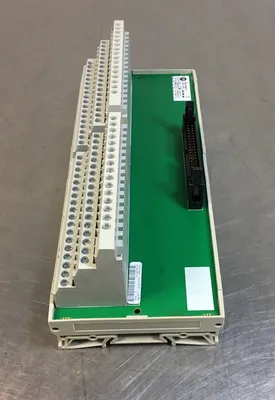 Allen-Bradley 1492-IFM40F-3 Series A Connector Module 3E-15