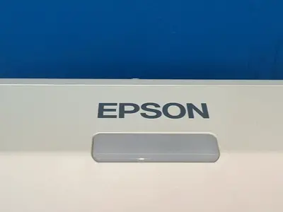 Used EPSON BRIGHTLINK PRO 1450UI Commercial Audio/Visual Equipment Ohio US | HGR 24 #1415177