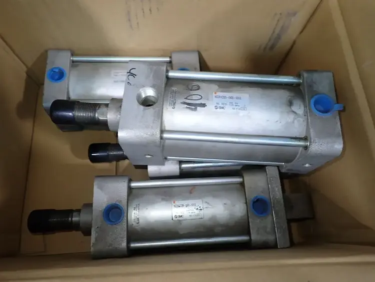 Used SMC NCDA1C3250400X2US Cylinders | HGR 24 #731247