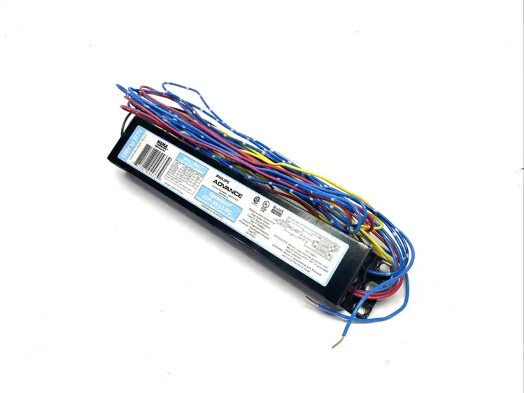 Used PHILIPS, ADVANCE IOP3S32SC, OPTANIUM Light Source Equipment Michigan US | Maverick Industrial Sales #1090220