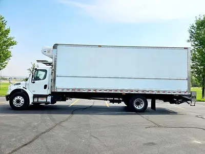 USED 2018 FREIGHTLINER BUSINESS CLASS M2 106