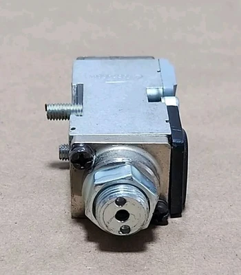USED Nordson SA16A