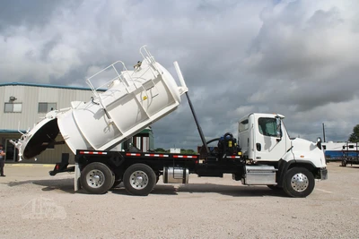 Used 2018 FREIGHTLINER 114SD Septic/Sewer/Vacuum Trucks Texas US | Roll Off Truck World #1491812