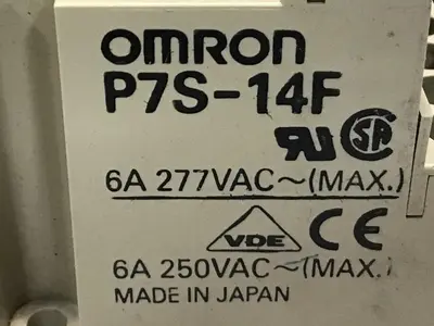 USED OMRON G7S-4A2B P73-14F