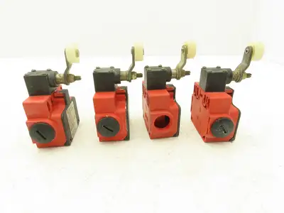 Bernstein BI-SU1Z AH Limit Switch 10A 500V 30mm Arm Plastic Roller Lot of 4