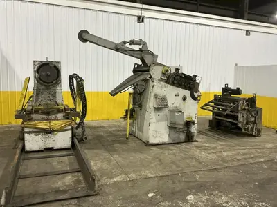 30,000 LBS X 36" PERFECTO COIL FEED LINE, COIL REEL UNCOILER & STRAIGHTENER: YOBRO #24871