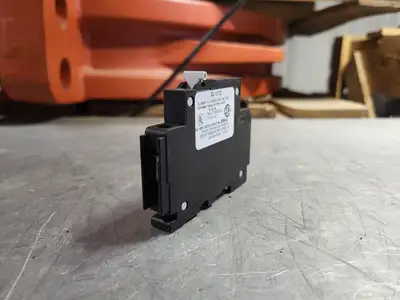 NEW 2007 CIRCUIT BREAKER INDUSTRIES QL18KM10