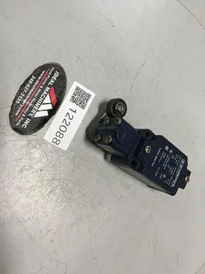 USED SCHMERSAL T4VH 335-11Z