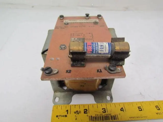 General Electric 9T56Y3170 control transformer .200 KVA 220/208 V Pri 24V Sec