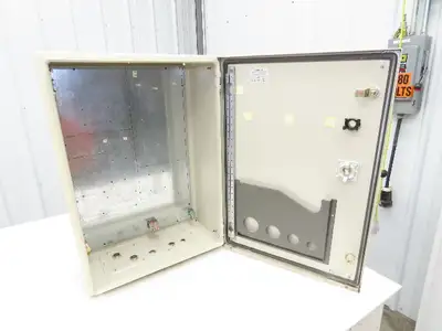Legrand A-1876 Electrical Enclosure Control Panel 700x500x250mm NEMA 12 |28x20"