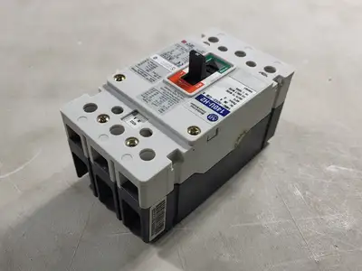 NEW ALLEN-BRADLEY 140U-H2C3-C30