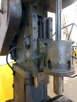 24" DEFIANCE MACHINE WORKS MODEL 200 SINGLE SPINDLE DRILL: STOCK #13426