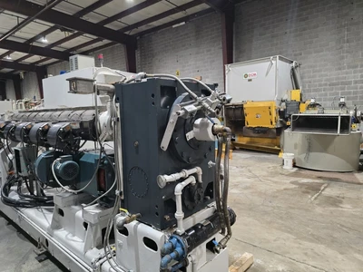 4.5" Welex Extruder, 30:1, 350 HP Motor, New In 1999