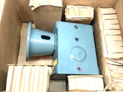 New | in-Stock Hytrol Gear Reducer 83:1 Right Hand Conveyor Speed Reducers Michigan US | Maverick Industrial Sales #1402179