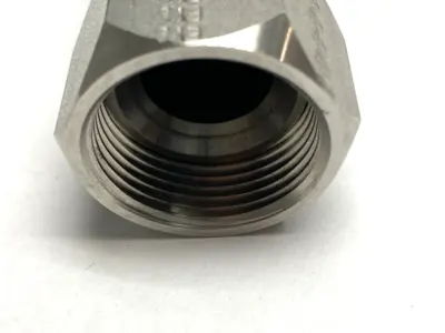 MBC-16-SS | Stainless Steel Braided Pipe 1" NPT 1' Overall Length SHELFWARE - New – Open box