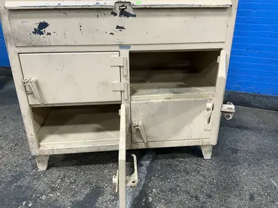 Used _UNKNOWN_ _UNKNOWN_ Work Benches Ohio US | HGR 24 #1370168