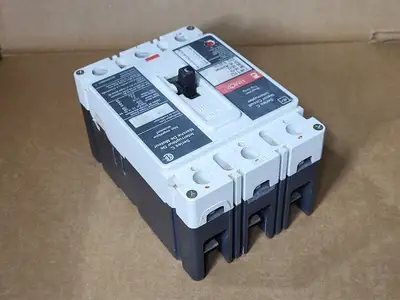 Used EATON CUTLER-HAMMER HMAP003A0C Switchgears British Columbia CA | Lenmark #477715