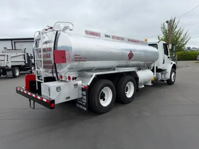 Used 2006 FREIGHTLINER M2106064 Fuel & Lube Trucks Washington US | Puget Sound Truck Sales #1546527