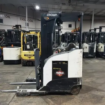 USED 2018 CROWN RR5725-45