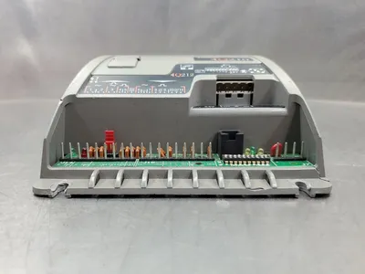 TREND IQ210 (IQ212-4000K5) 24VAC PLC CONTROLLER MODULE. 3E-15