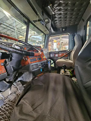 2007 Western star 4900 Commercial trucks | Iron Listing (9)