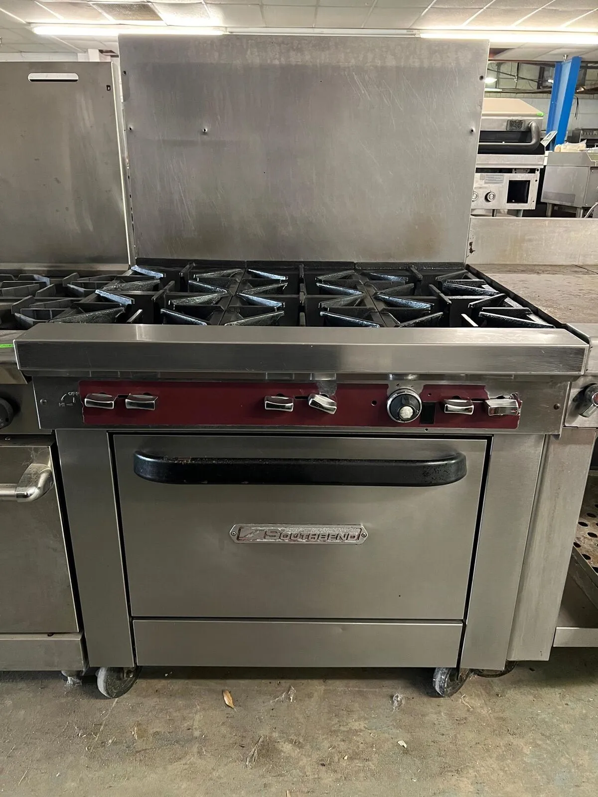 75-0389 Southbend X336D 6-Burner Propane Range Stove with Oven