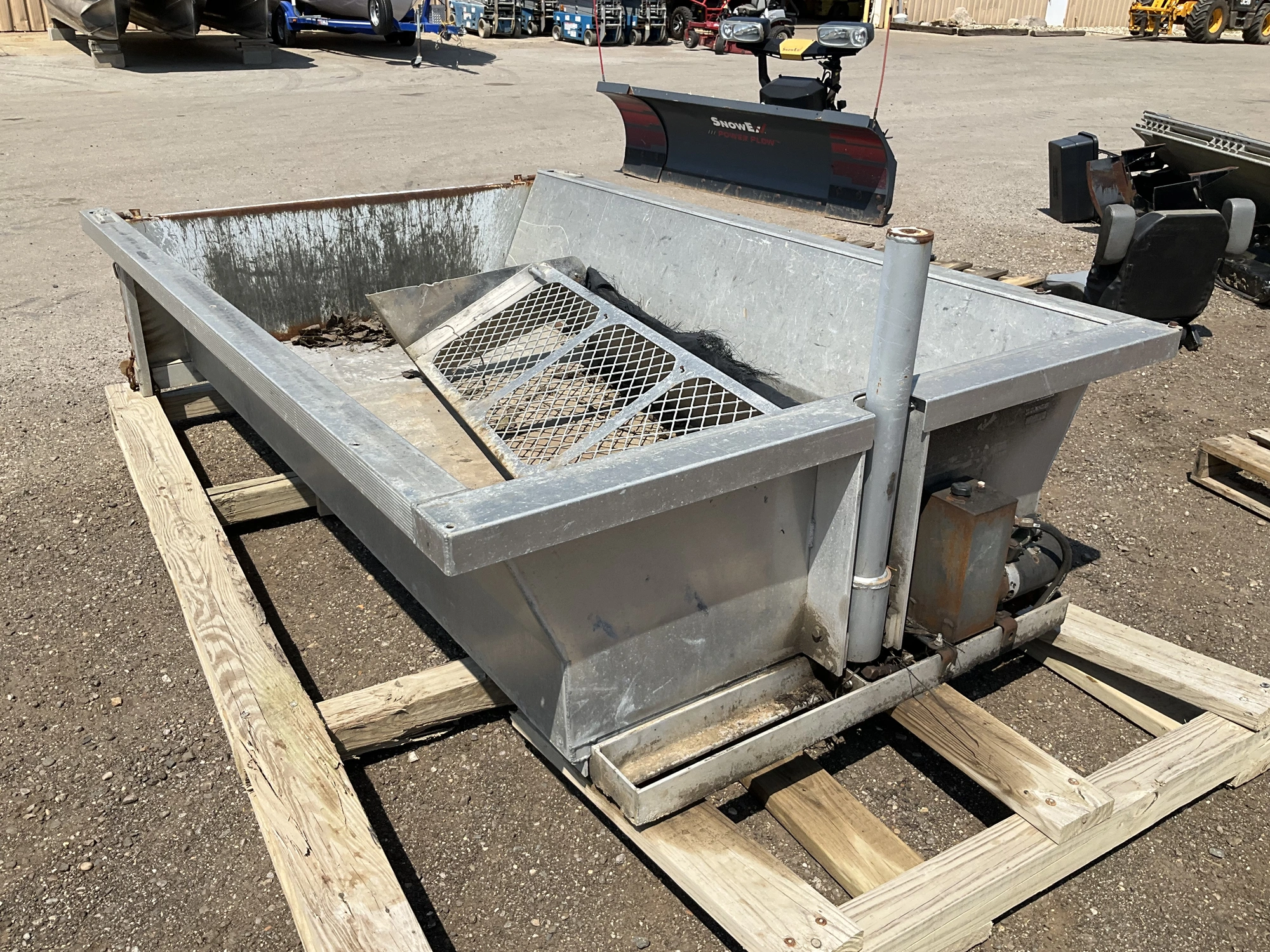 Aluminum 8’L dump box insert for a long box pickup truck, electric over hydraulic pump, no wiring or...