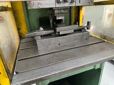 Used 2002 HARE 25HP Hydraulic Presses GB | Charter Auctions #1398553