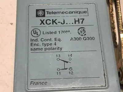USED TELEMECANIQUE XCK-J-H7