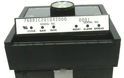 NEW PARTLOW 76BB1C201042000 TEMPERATURE CONTROLLER