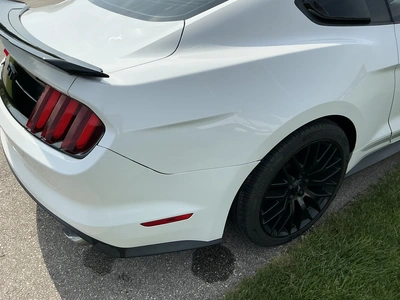 USED 2016 FORD MUSTANG