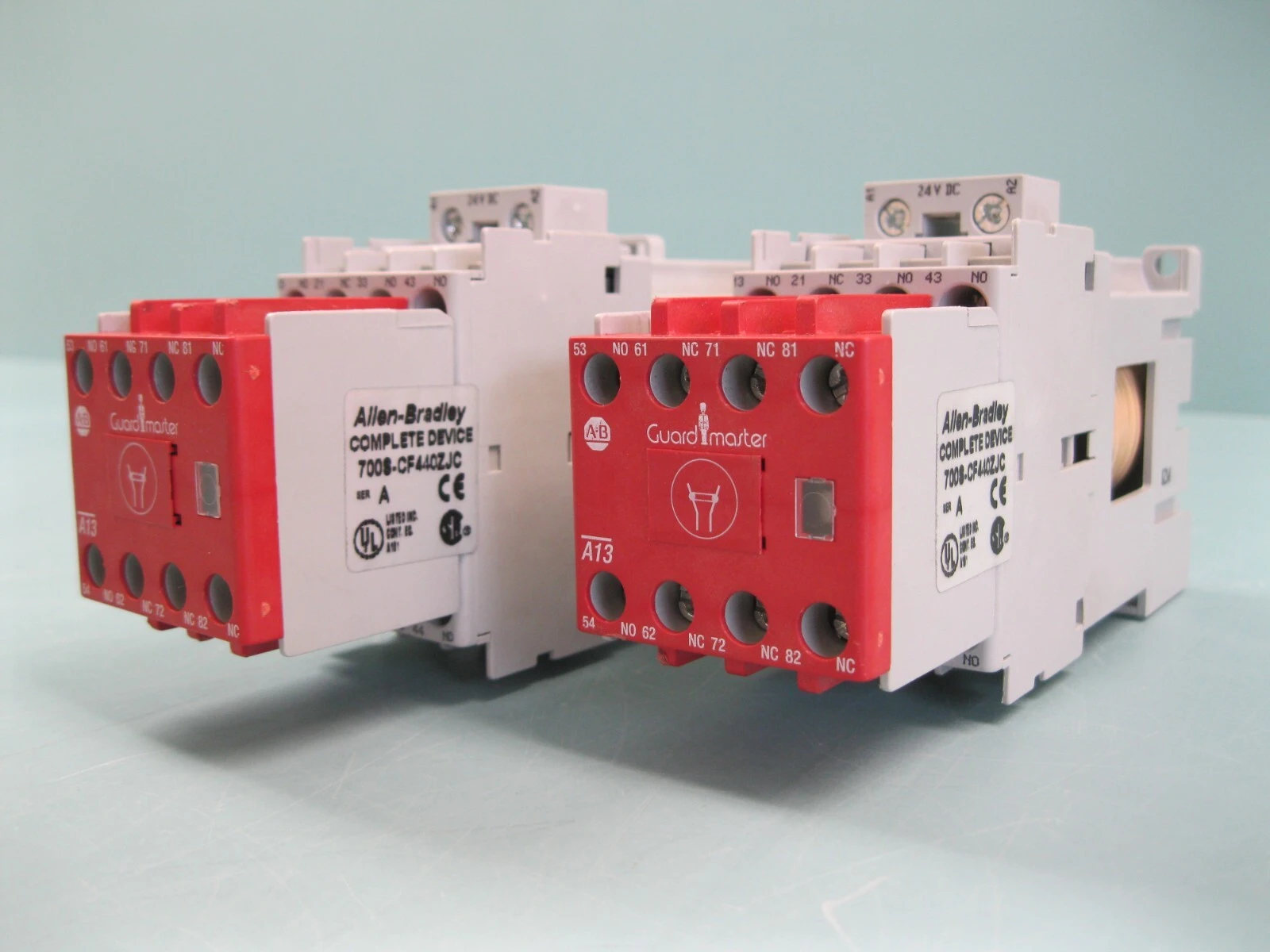 USED Allen-Bradley 700S-CF440ZJC