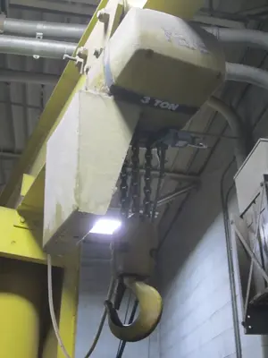 5 TON x 8' x 10' JIB ARM CRANE W/ 3 TON YALE HOIST: YOBRO #24982