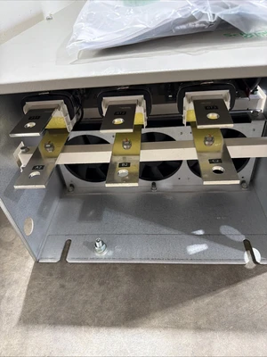 NEW Schneider Electric ATS48C48Y