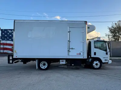 Used 2019 ISUZU NQR Reefer Trucks Florida US | Truck and Van Outlet #1509201
