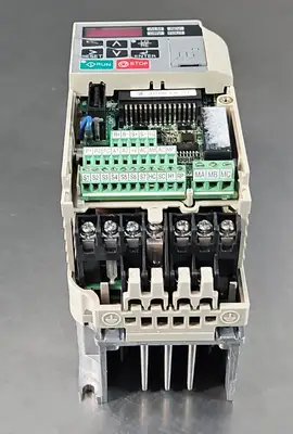 USED Yaskawa Electric Yaskawa CIMR-VU-2A0004FAA