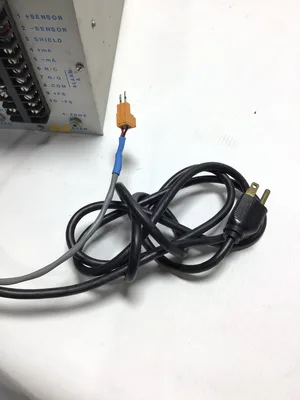 Neutronics Inc 5950-LC-FM-AE(1)F Oxygen Analyzer 5900 Series