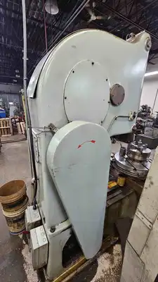 Used HAVLIK B5032 Slotters Ontario CA | Avo's Machinery Equipment Inc. #1370012