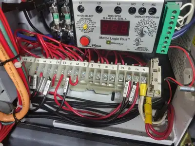 USED SQUARE D MODEL 6