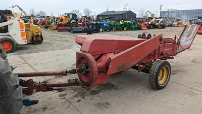 USED NEW HOLLAND HAYLINER 268