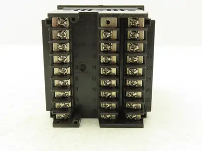 Honeywell DC2800CE0S0200100000 DC2800 Universal Digital Temperature Controller
